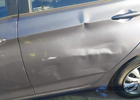 2015 Hyundai Accent Gs z USA, uszkodzony, nr VIN KMHCT5AE4FU205765